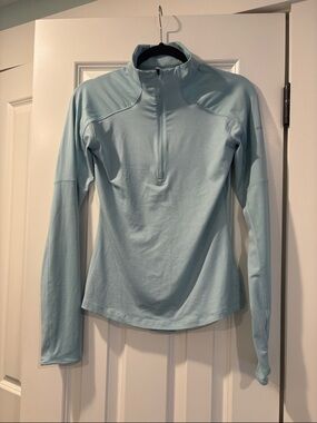 Columbia Light Blue Long-Sleeve Quarter Zip Performance Top